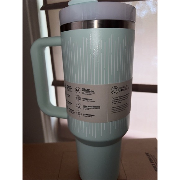 Stanley 40oz Stainless Steel H2.0 Flowstate Quencher Tumbler Soft Rain MINT NIB - Picture 3 of 4